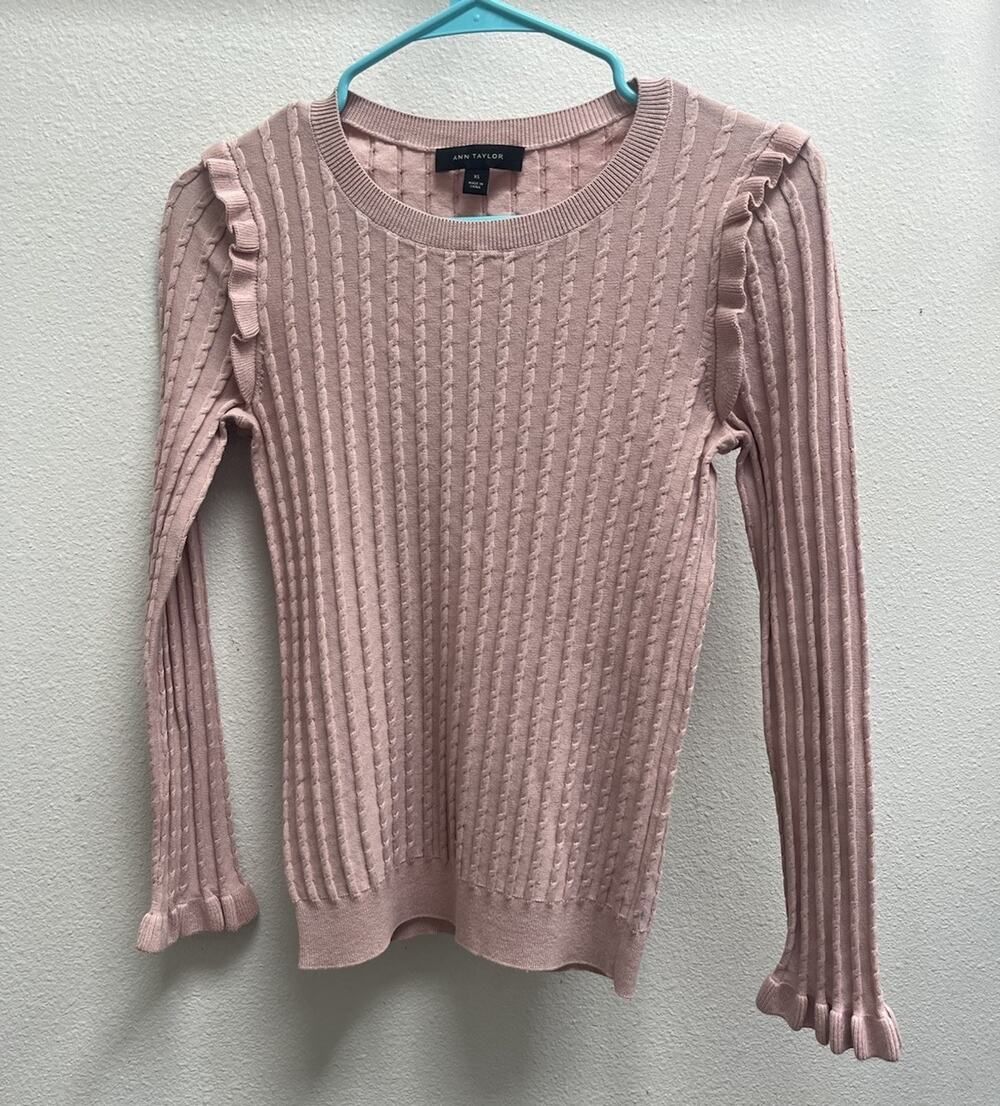 Ann Taylor XS Silk Blend Cable Knit Ruffle Shoulder Sweater Pink Balletcore